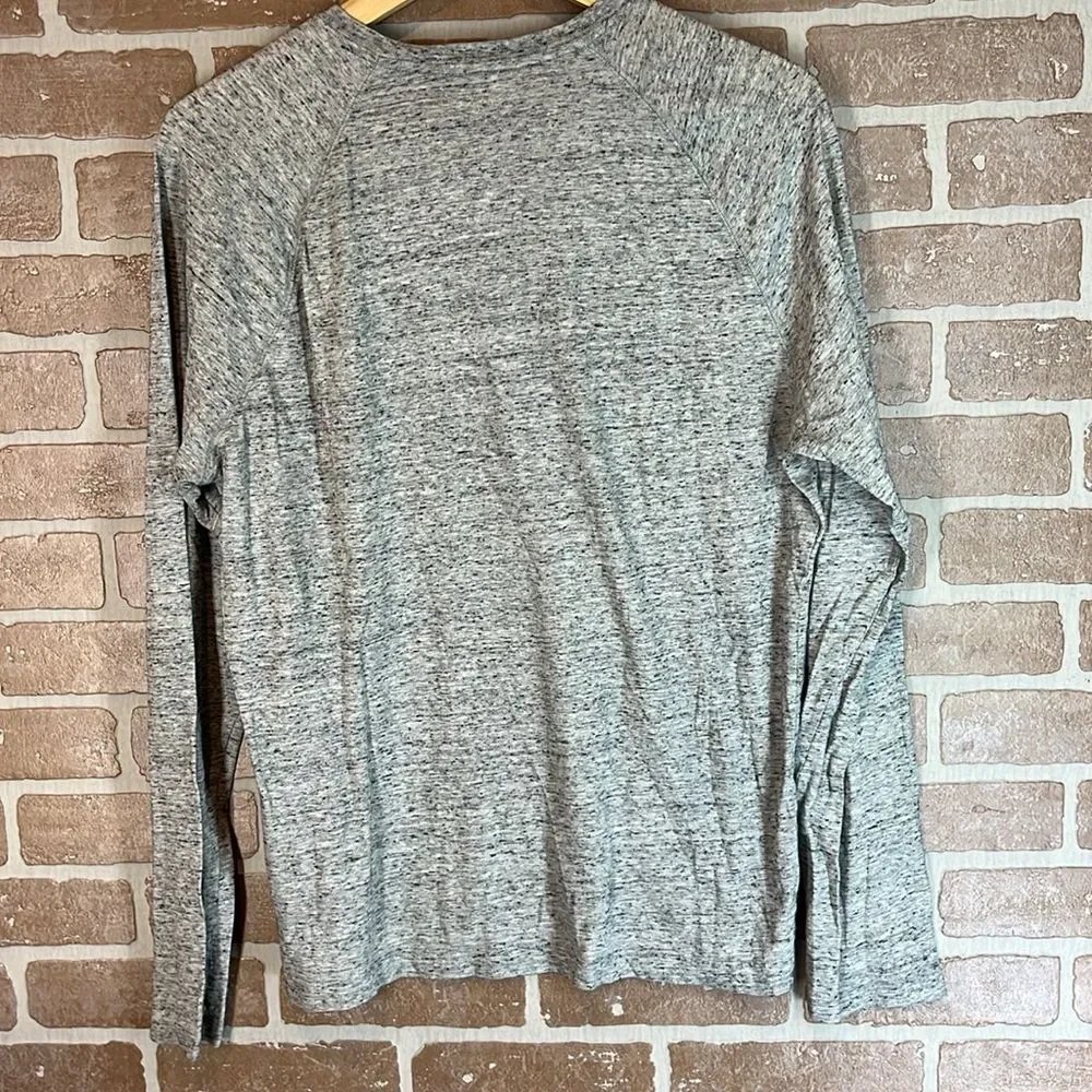 Banana Republic Soft Wash Gray Heather Henley Long Sleeve Shirt Mens